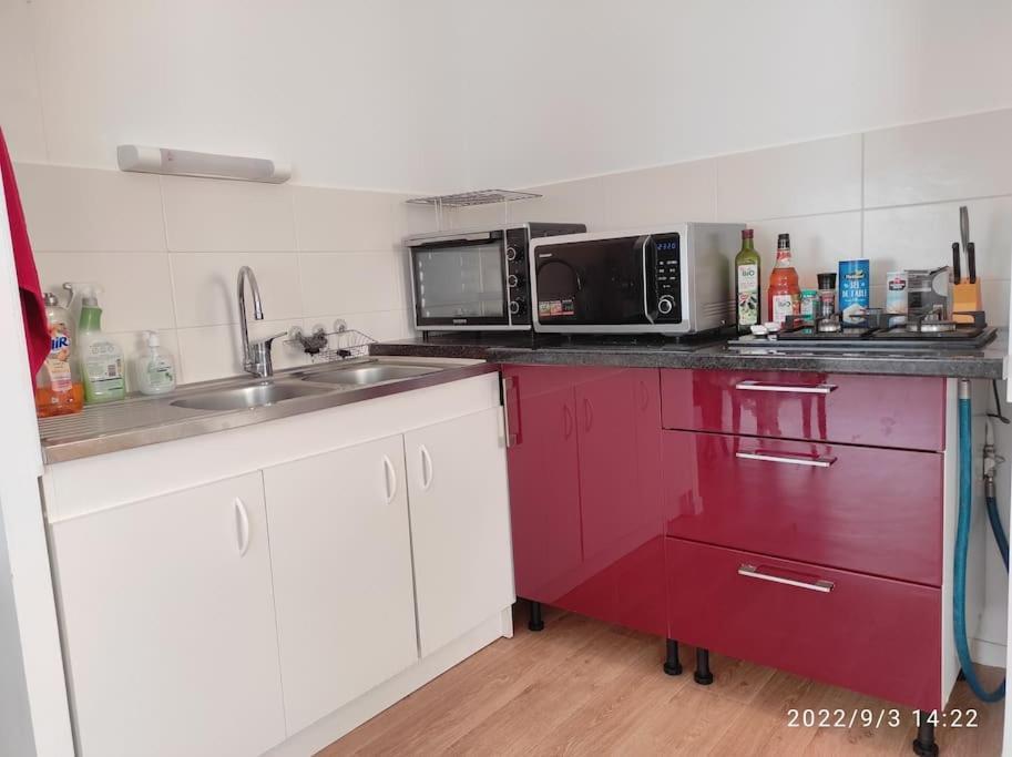 Ti Mat Apartment Сен-Брук Екстериор снимка